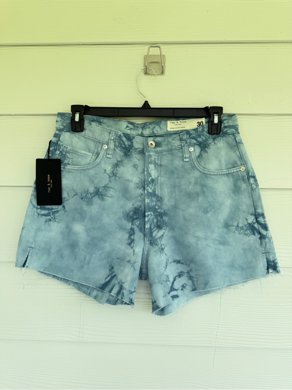 NWT Rag & Bone Retro Cut Off Shorts Women’s Size 30 Blue Tie Dye